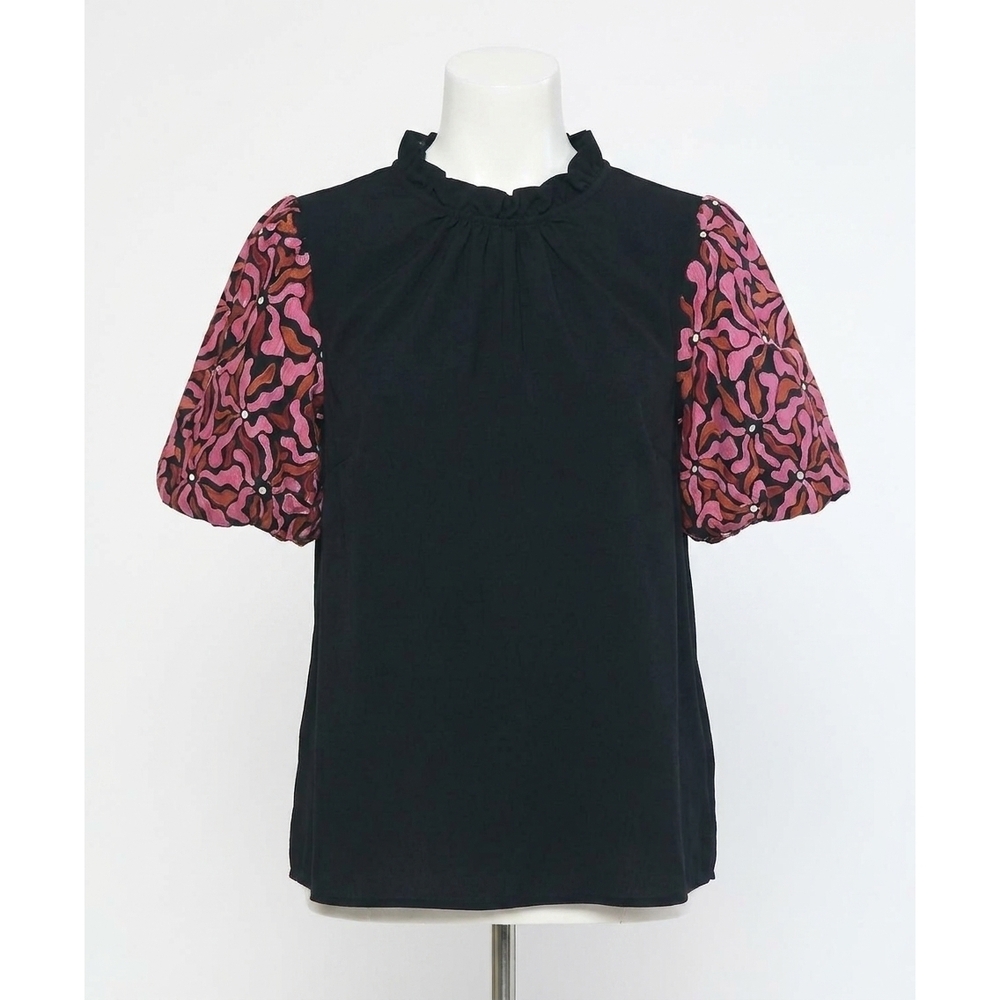 NEW ENTRO embroidered puff sleeve top in black